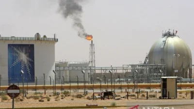 Minyak Ngebut, Bursa Asia Kena Tekan di Sesi Pagi