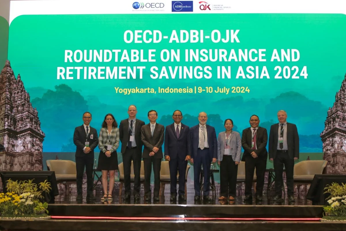 OJK Siapkan Enam POJK Baru untuk Industri Asuransi, Penjaminan, dan Dana Pensiun pada 2026