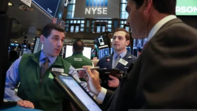 Pasar Global Gelisah Jelang Negosiasi AS-Iran, Wall Street Melemah