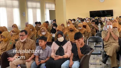 Pengakuan Mengharukan Guru SMAN 1 Purwakarta Setelah Diolok-Olok Murid, Dapat Bantuan Rp25 Juta dari Gubernur