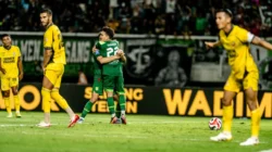 Persebaya Surabaya Dekat Empat Besar! Kemenangan 2-0 Atas Malut United Turunkan Selisih Jadi 2 Poin