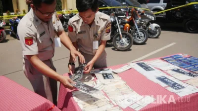 Praktik Jual-Beli STNK Only: OJK Peringatkan Konsumen Mobil