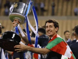Real Sociedad Siap Guncang Copa del Rey: Kepemimpinan Oyarzabal, Penghargaan Griezmann, dan Taktik Matarazzo