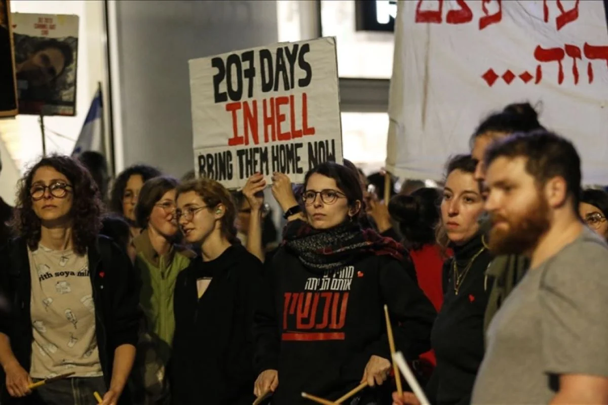 Ribuan Warga Anti-Perang Gertak Netanyahu: Tuntutan Mundur Menggema di Tel Aviv