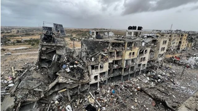 Rudal Iran Pecah, Bakar Pabrik Kimia di Selatan Israel, Enam Kota Hancur