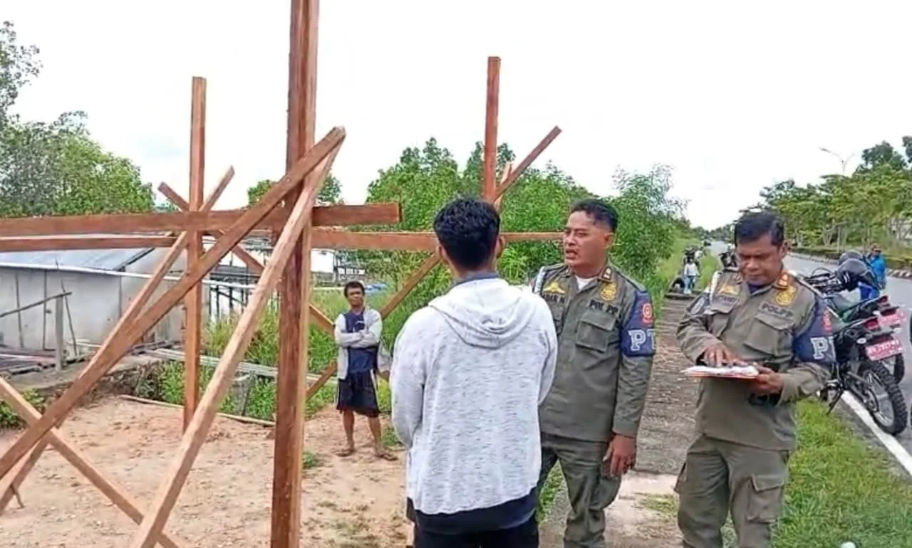 Satpol PP Gencar Penertiban: Dari Kolong Simpang Susun di Jakarta hingga Pembongkaran Bangunan Liar di Aceh