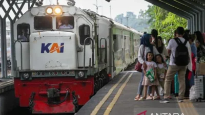 Sejumlah KA Jarak Jauh Dihentikan, KAI Hadapi Potensi Kerugian