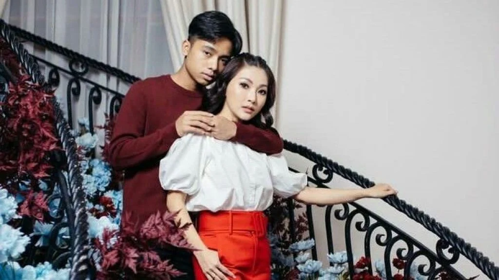 Skandal Showbiz: Betrand Peto Dituduh Ambil Uang‑Parfum Sarwendah, Cupi Cupita Disorot Rebut Tunangan, dan Isu Adu Domba di Kalangan Selebriti