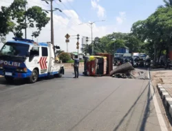 Sopir Truk Diduga Hilang Kendali, Tabrakan Fatal di Jalan Daan Mogot dan Pantura Menewaskan Pengendara Motor