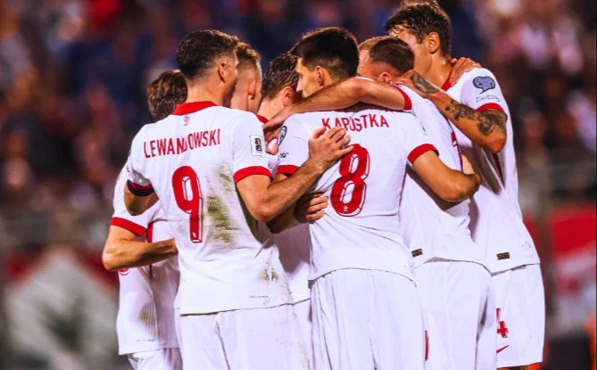 Swedia Raih Tiket Piala Dunia 2026 lewat Kemenangan Dramatis 3-2 atas Polandia, Lewandowski Terharu