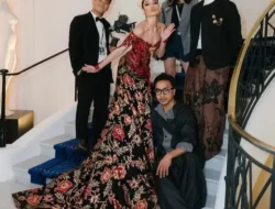 Tedak Siten Andrew: Momen Manis Erika Carlina Bersama Gala, Cinta Laura, dan Souvenir Unik yang Viral