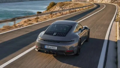 Terungkap! Bagaimana Teknologi 911 dan Porsche 911 Mengubah Keamanan dan Kecepatan di Era Modern