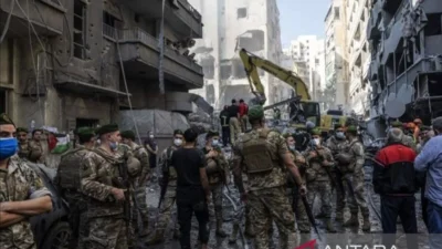 Warga Lebanon Pulang Saat Gencatan Senjata, Nekat Seberangi Sungai, Jembatan Hancur Dibom Israel