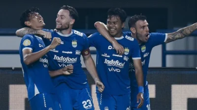 2 Nama Favorit Transfer Bobotoh Paling Terkini: Persib Bandung Wajib Sikat Persija