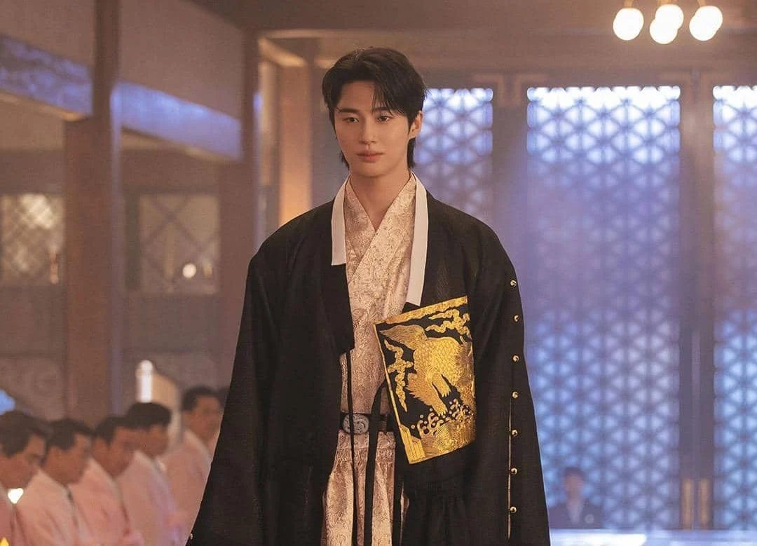 3 Kemiripan Drakor Perfect Crown dan The Red Sleeve, Berkaitan?