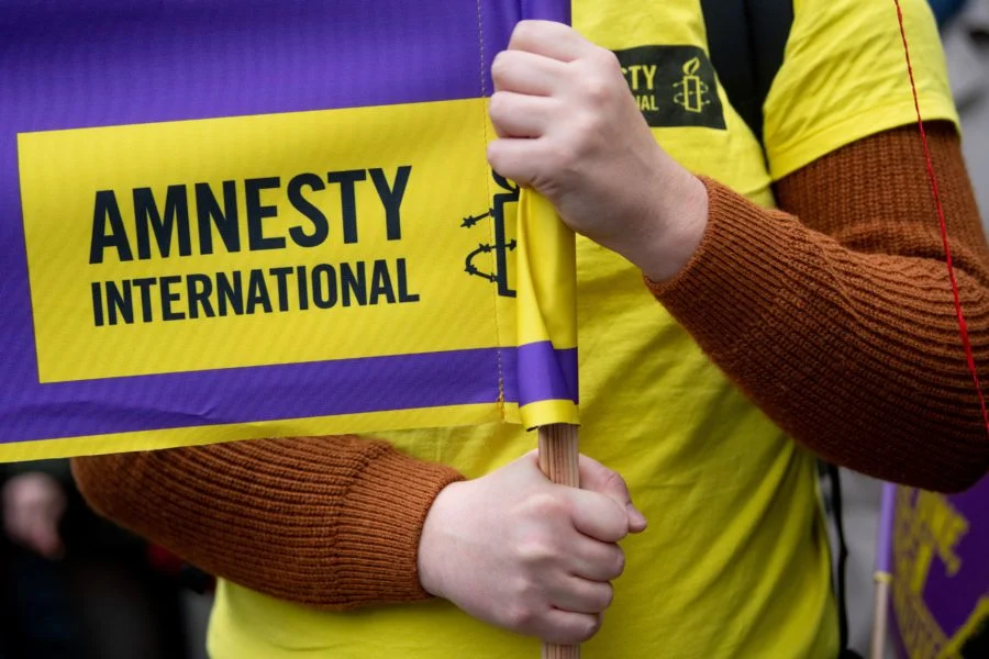 Amnesty International: Menguak Pelanggaran Hak Asasi di Uganda, Iran, dan Ancaman di Piala Dunia