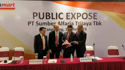 AMRT Siapkan Paparan Publik, Membawa Sinyal Baru dari Alfamart?