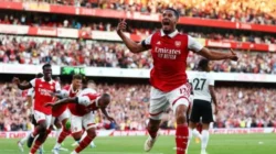 Arsenal Siap Gempur Fulham: Tekanan Puncak Premier League dan Kontroversi VAR di Champions League