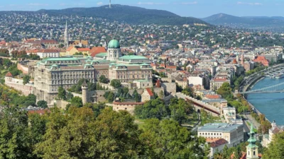 Budapest: Kota yang Terancam, Kota yang Berkarya