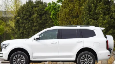 BYD Bawa Denza Tembus 500 Ribu Unit Produksi Global