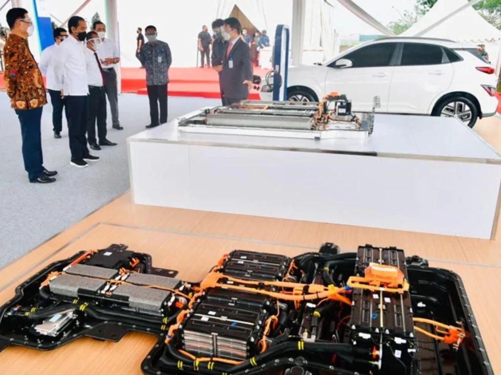 CATL Mulai Produksi Baterai Natrium untuk Kendaraan Listrik