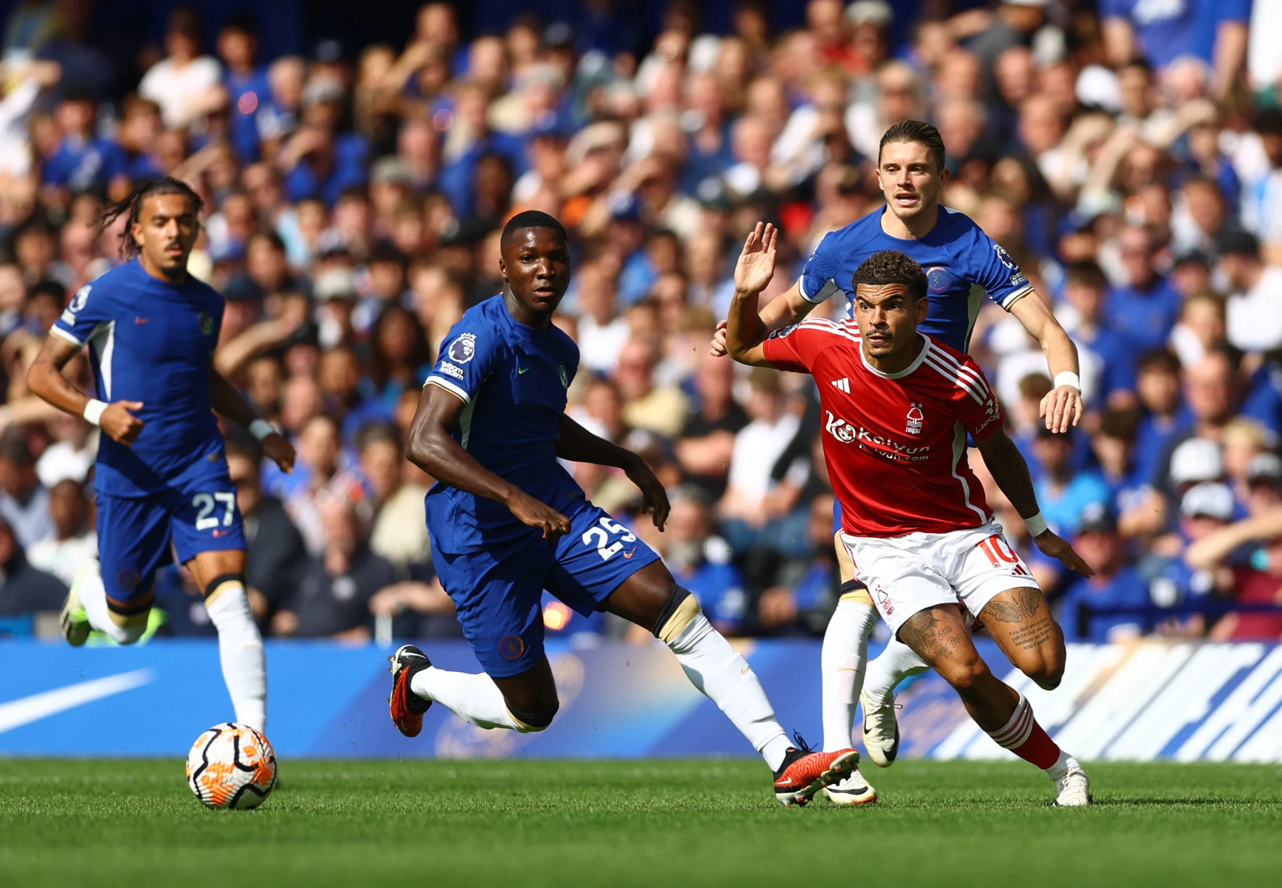 Chelsea FC vs Nottingham Forest: Pertarungan Sengit di Papan Standings Premier League