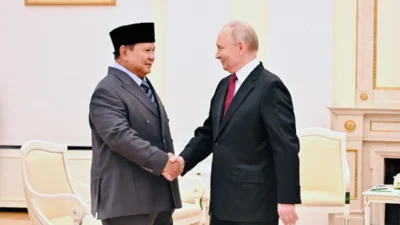 Detik-Detik Prabowo Tiba di Rusia Siap Bertemu Presiden Putin: Agenda Strategis dan Reaksi Dalam Negeri