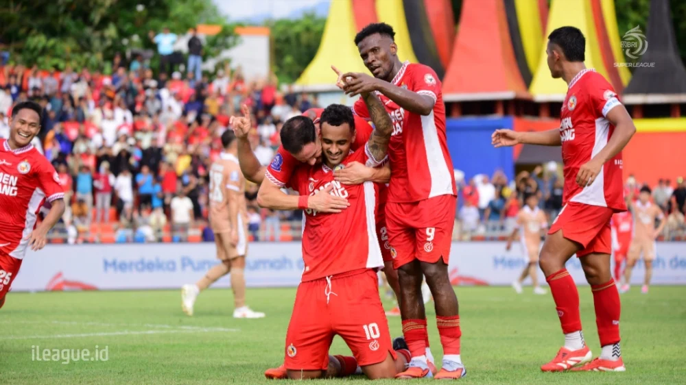 Dewa United Pertahankan Dominasi, Sadaoui Bawa Kemenangan Tipis dan Degradasi Semen Padang