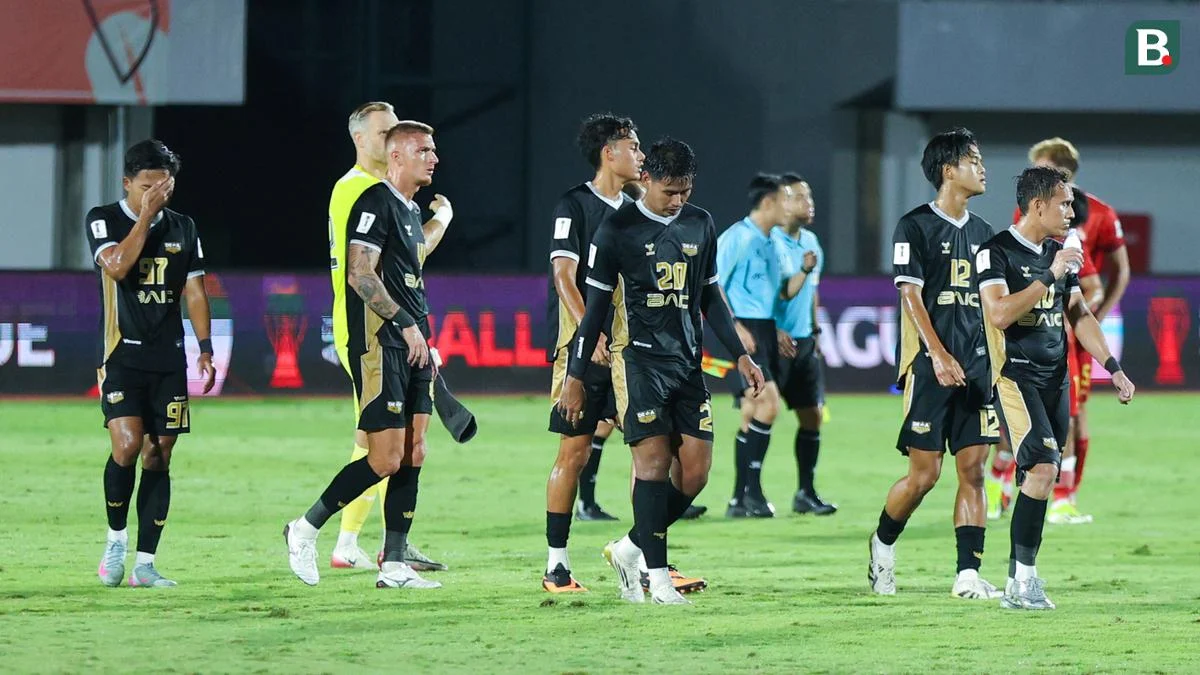 Dewa United Tampil Dominan, Jan Olde Riekerink Puji Sportivitas PSBS Biak