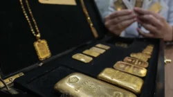 Emas Kinclong Didorong Dolar Lesu, Pasar Tetap Waspada