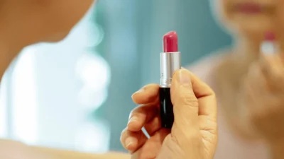 Fenomena Lipstick Effect Berpotensi Membuka Peluang Pertumbuhan Paylater