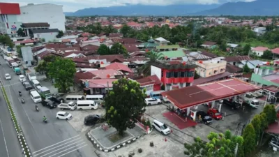 Harga Dexlite Melonjak, Pengguna 'Turun Kelas' Berburu Solar Subsidi