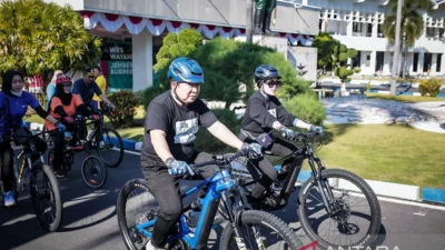 Hemat Energi ala Pangkolinlamil: Gowes Sepeda dari Kantor ke Markas Jadi Tren Nasional