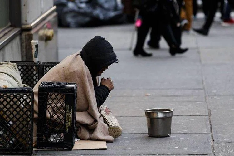 hk live: Menguak Krisis Kesehatan Tunawisma dan Gemerlap Hiburan Hong Kong