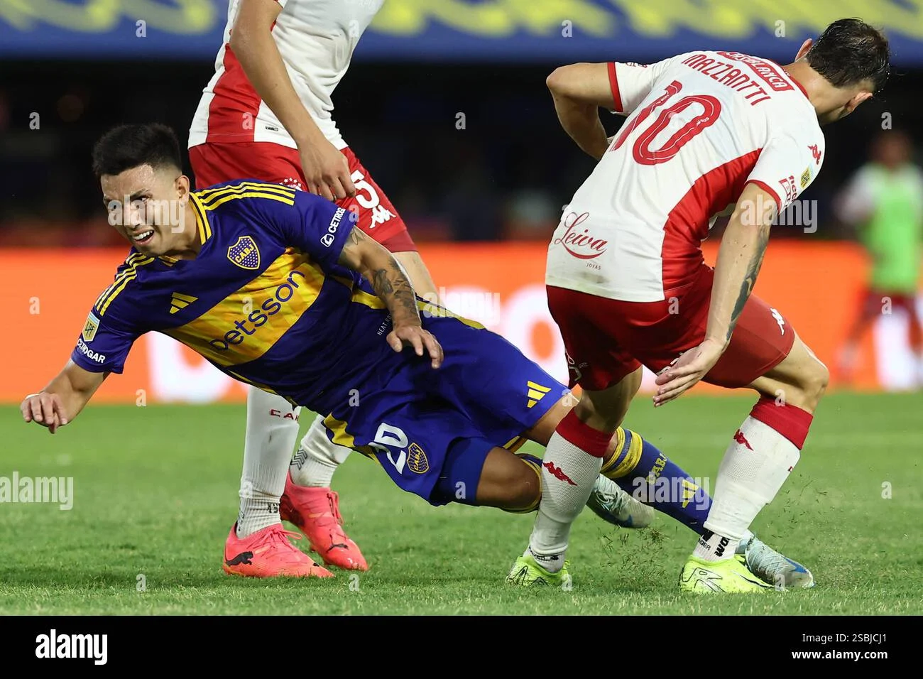 Huracan Menghancurkan Harapan Boca Juniors di Turnamen Apertura