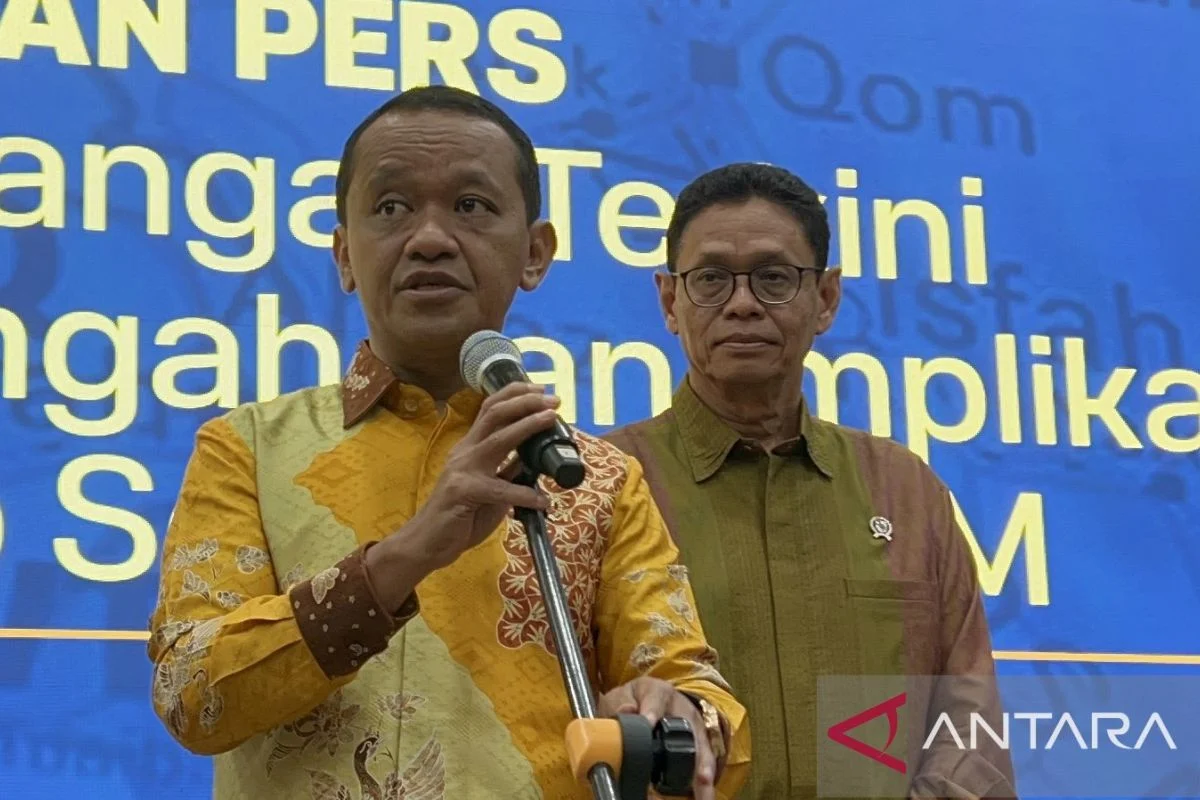 ICP Tembus USD117, Bahlil Pastikan Harga BBM Subsidi Tidak Naik