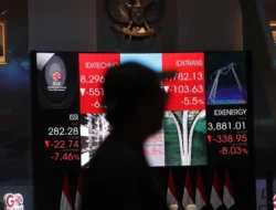 IHSG Dibuka Merah, Pasar Mulai Hitung Risiko-risiko Ini