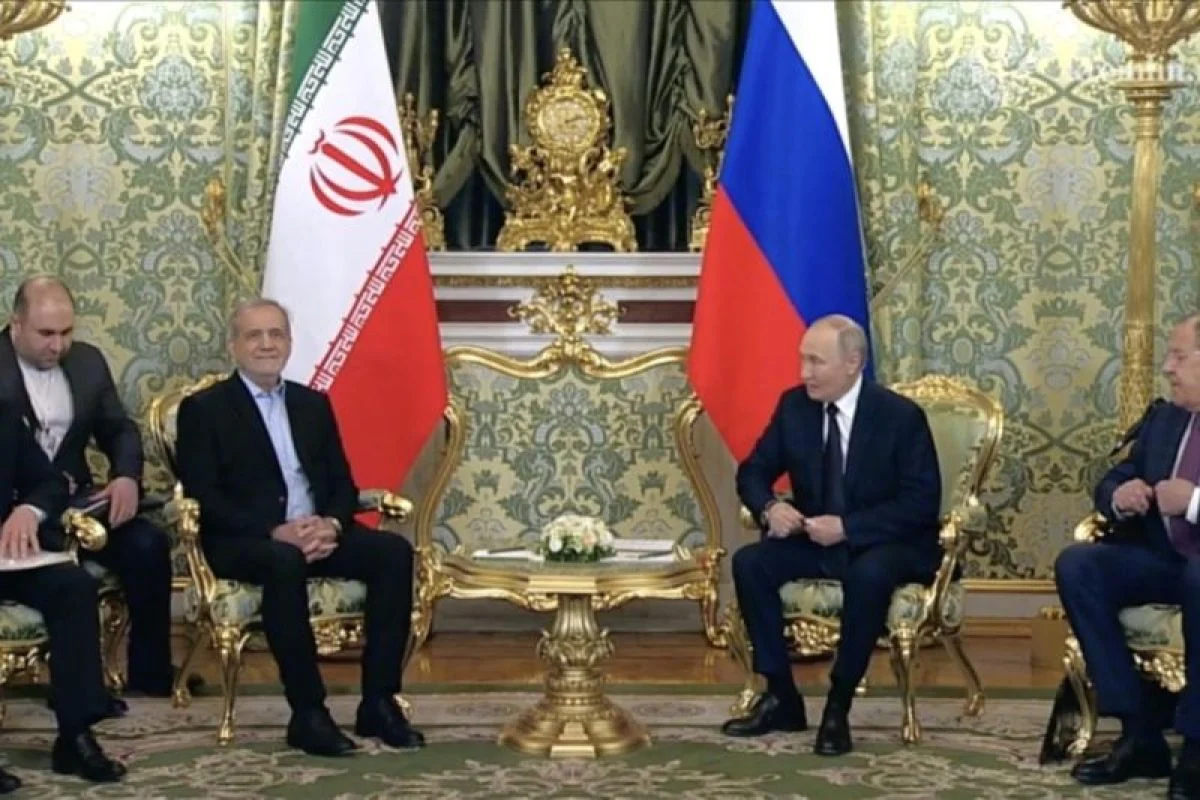 Inteligensia AS: Tiongkok dan Rusia Mungkin Ikut Campur Bantu Iran