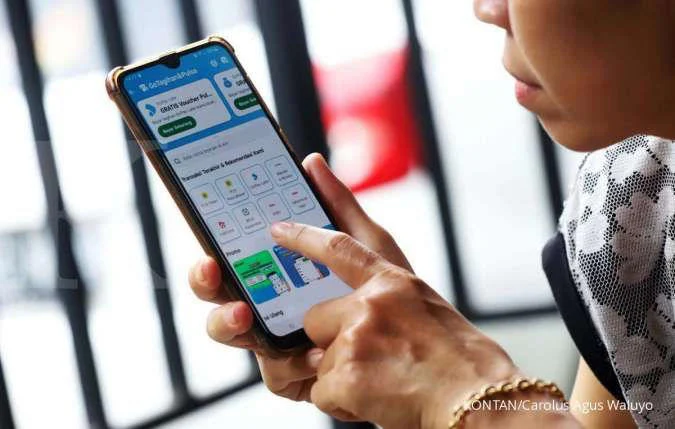 Investasi Rutin Jadi Kunci Tekan Risiko Pinjol dan Paylater Anak Muda