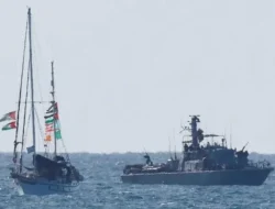Kapal Global Sumud Flotilla D Dicegat ‘Israel’, Aktivis Ditodong Senjata