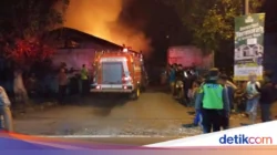 Kebakaran Gudang Pabrik Rokok di Malang Sengaja Dibakar Karyawan?