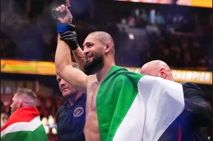 Khamzat Chimaev Mengalami Pengalaman Berat Saat Menghadapi UFC 328