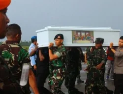 Konflik Papua: Kontak Tembak TNI vs KKB, 12 Warga Sipil Tewas