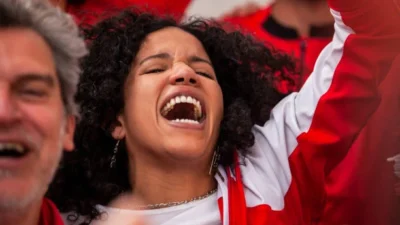 Leeds Berjanji Menghukum Pendukung yang Terlibat dalam Nyanyian Homofobik