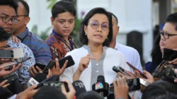 Luhut Beberkan Pembahasan Rupiah dan Pasar Keuangan Bersama OJK