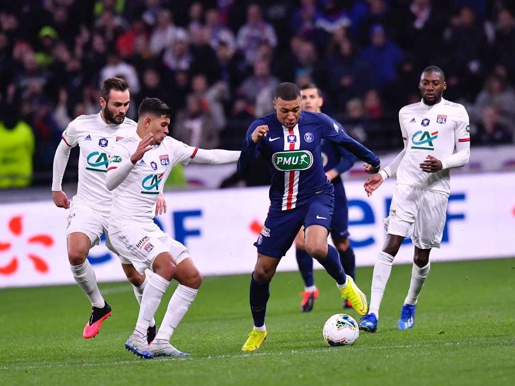 Lyon Menaklukkan Toulouse dan Paris Saint-Germain untuk Merebut Gelar Domestik