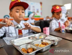 Makan Bergizi Gratis Dihapus di Hari Sabtu: Langkah Hemat Rp 50 Triliun yang Kontroversial