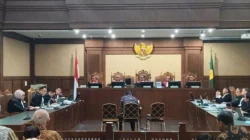 Mantan Ketua BPK Hadir sebagai Ahli Meringankan dalam Sidang Kasus Chromebook Nadiem