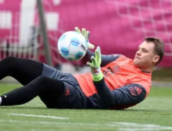 Manuel Neuer: Legenda Penjaga Gawang Bayern Munchen