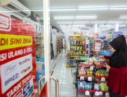 Mengapa Saham Retail Modern AMRT, MIDI, dan ERAA Terkoreksi Meski Laba dan Penjualan Tumbuh